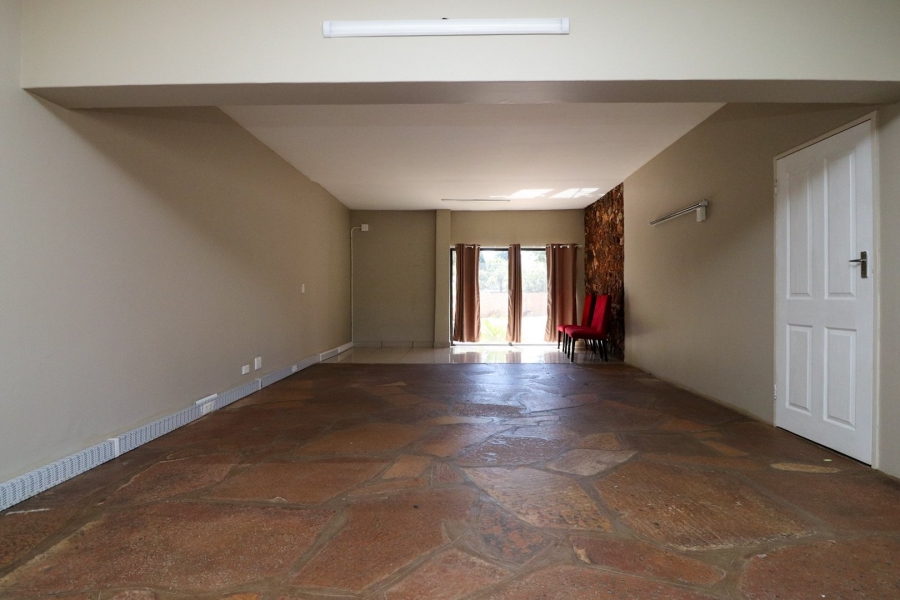 To Let commercial Property for Rent in Wilkoppies North West